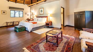 Phelwana Game Lodge - Two Sleeper Bush Villas